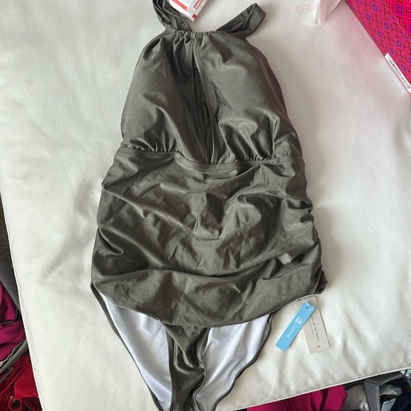 Cupshe Other - Cupshe Green Ruched One-Piece, NWT